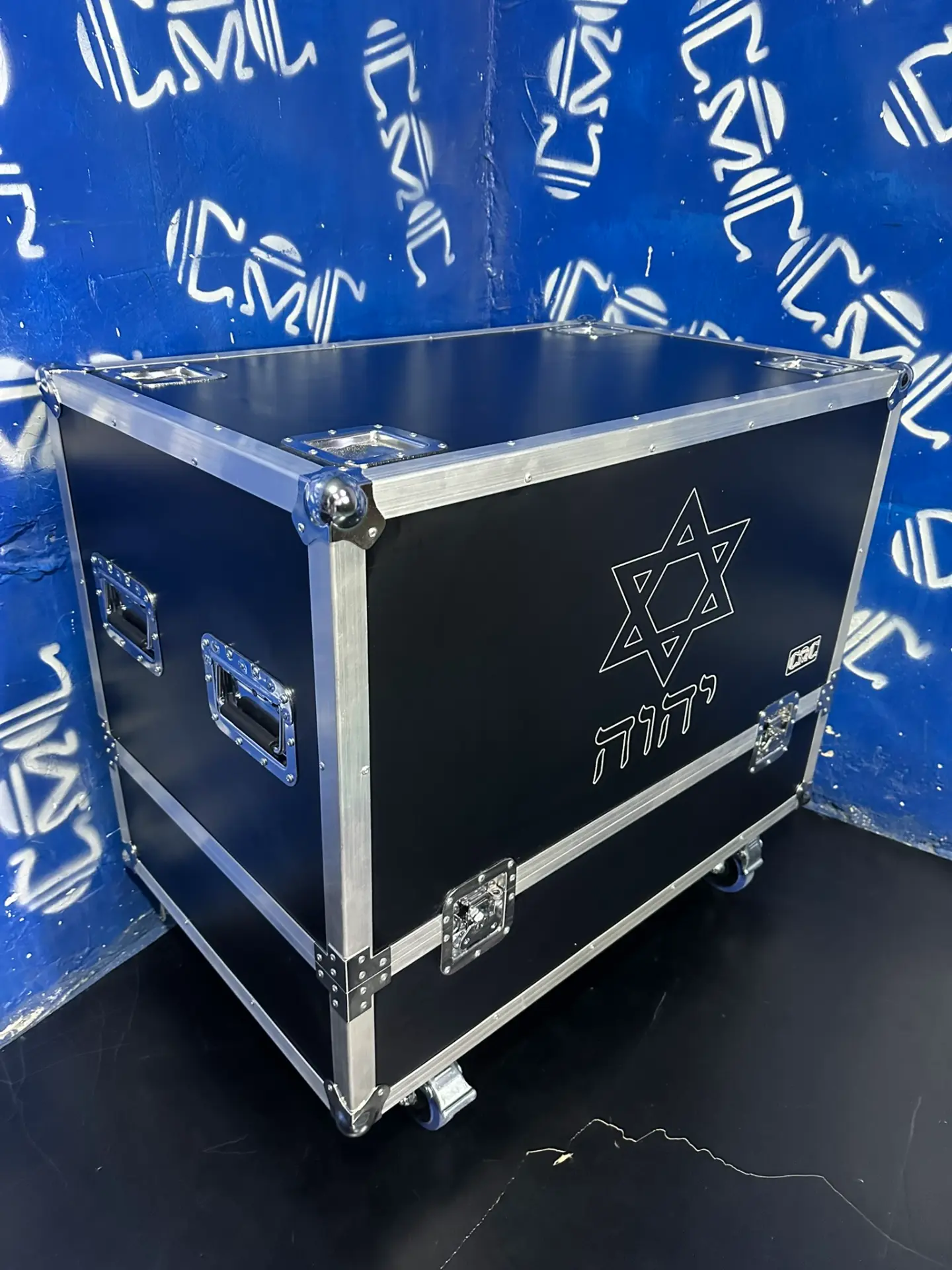 Case para 2 Line Array G210 — grabado personalizado — Grabado a la medida del cliente, sobre ruedas con freno.